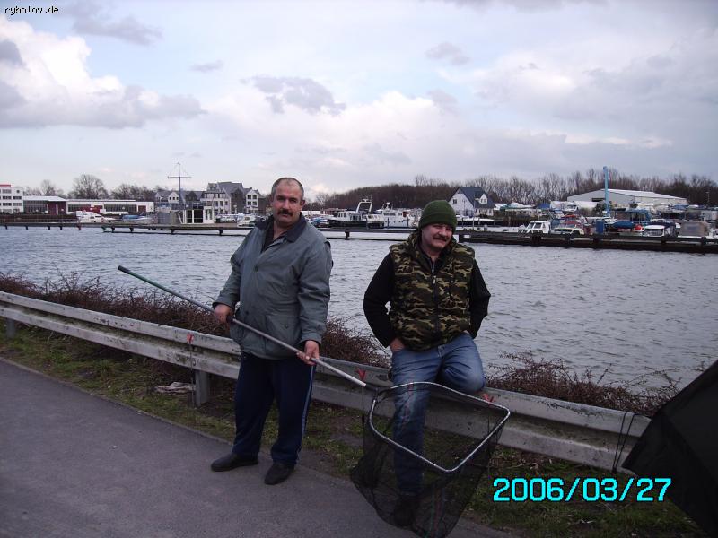 --Рыбалка на канале - рыбалка (фотоальбом)