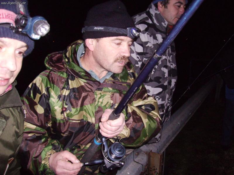 --Интересно что-там? - рыбалка (фотоальбом)