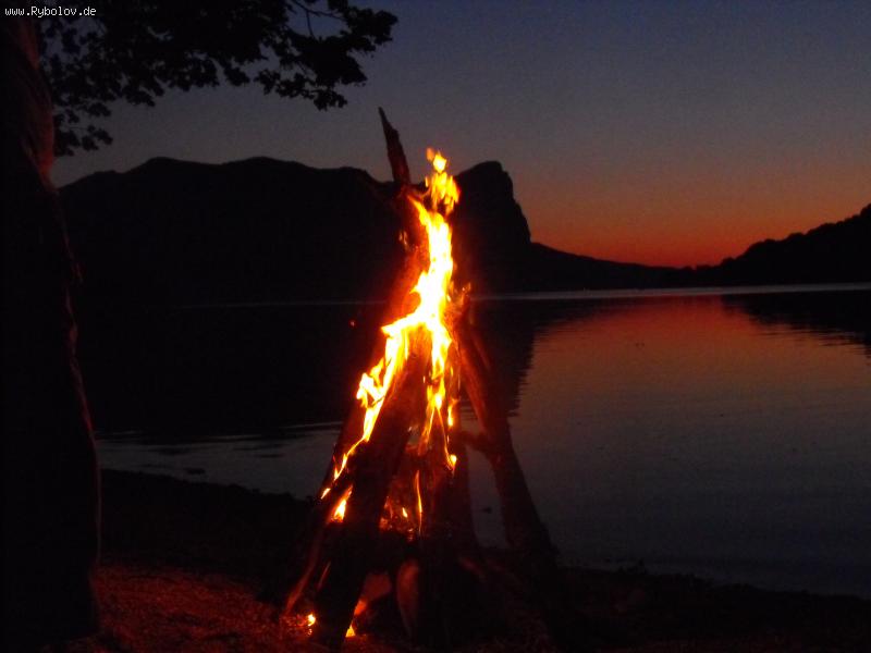 --Mondsee &#214;sterreich -  ()