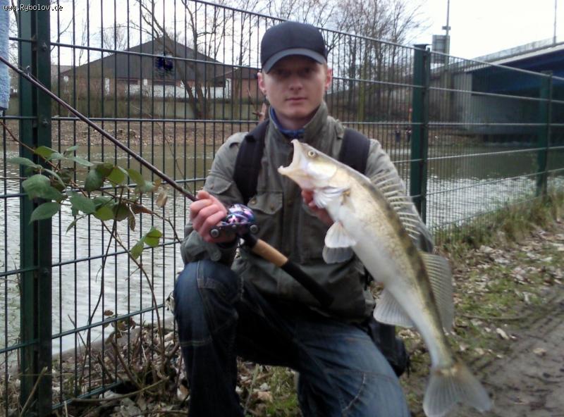 --Zander -  ()