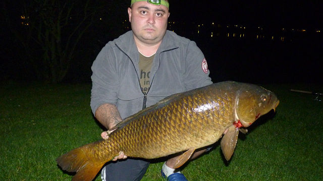 --Пойман в Голандии на мадена!!! - рыбалка (фотоальбом)